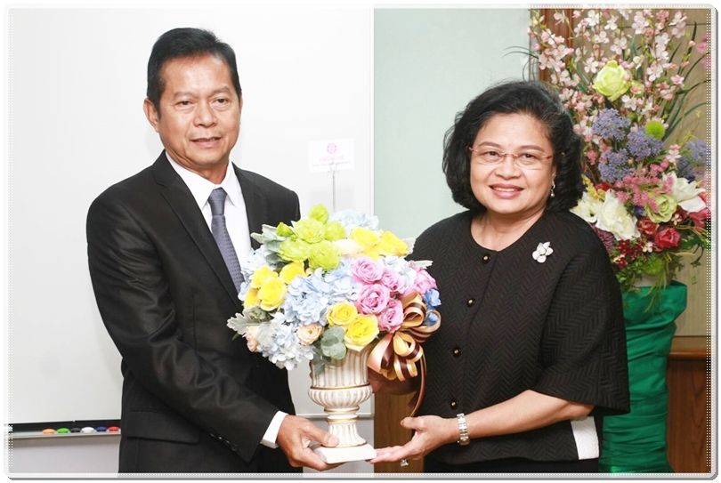 ﻿กรมบังคับคดีร่วมแสดงความยินดีกับอธิบดีผู้พิพากษาศาลล้มละลายกลาง เนื่องในโอกาสเข้ารับตำแหน่งใหม่